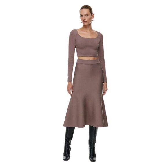 NWT Aritzia Babaton Sculpt Knit Arrival Midi Mermaid Black Skirt - Picture 1 of 6